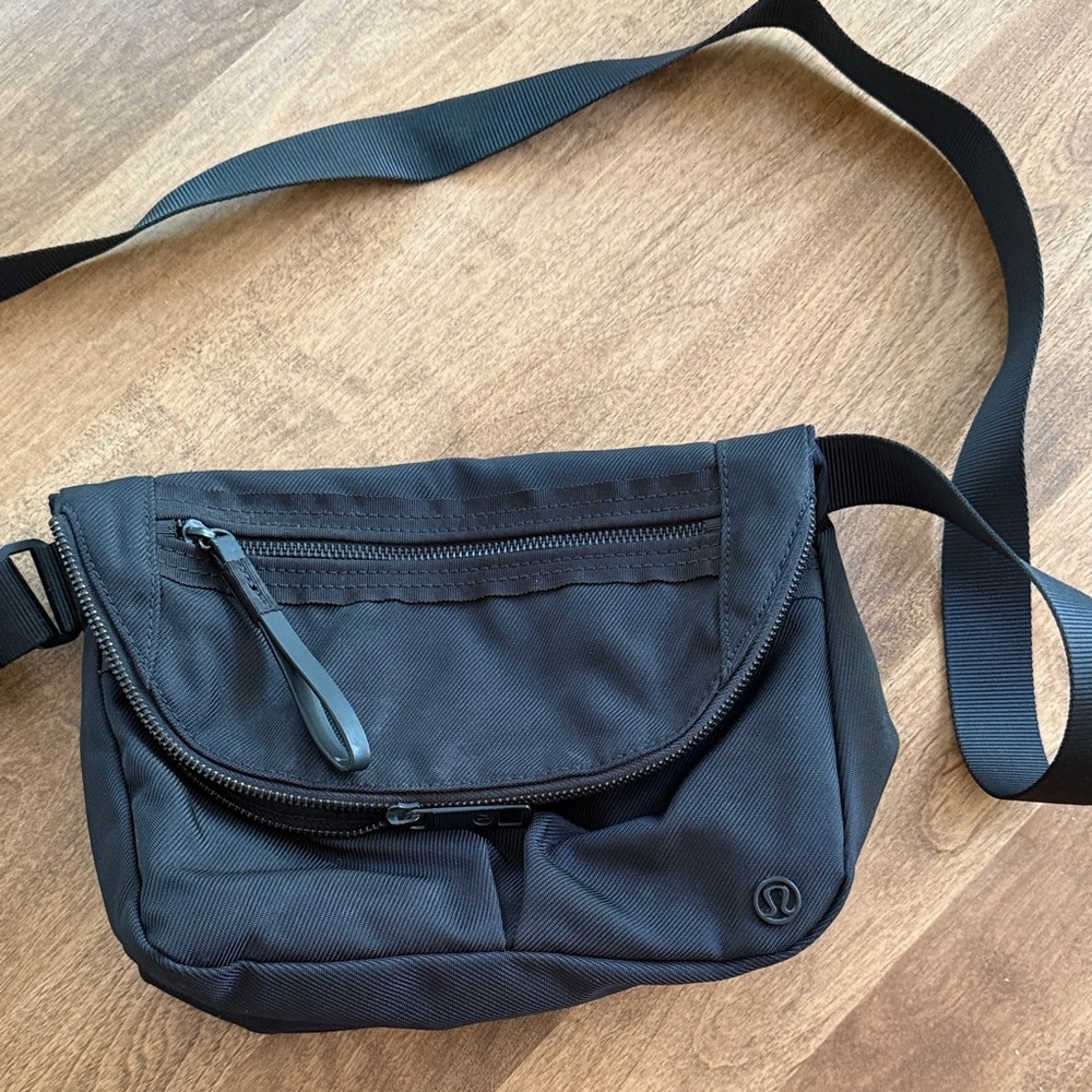 lululemon athletica Charcoal Belt Bag